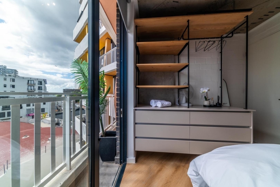 2 Bedroom Property for Sale in Sea Point Western Cape